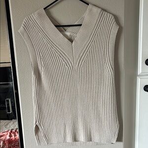 H&M Beige Ribbed Knit sweater vest